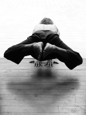 yoga-for-wrist-problems